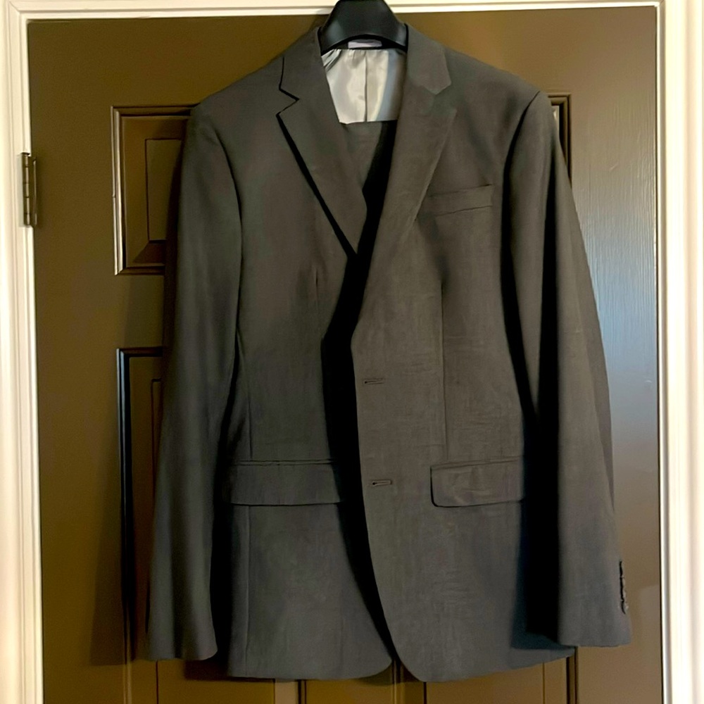 J. Ferrar Charcoal Sports Coat 38L